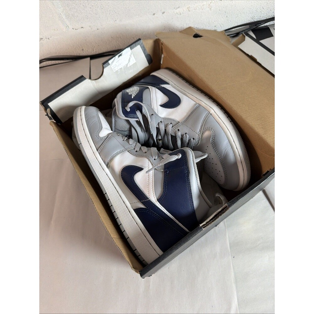 Jordan Air Jordan 1 Mid Men’s Leather Colorblock Gray White Blue Mid Top Size 9
